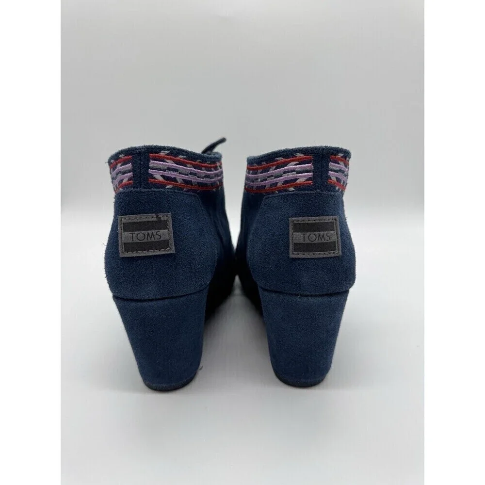 TOMS Womens Blue Suede Desert Wedge Ankle Booties Shoes Size 10 Embroidered